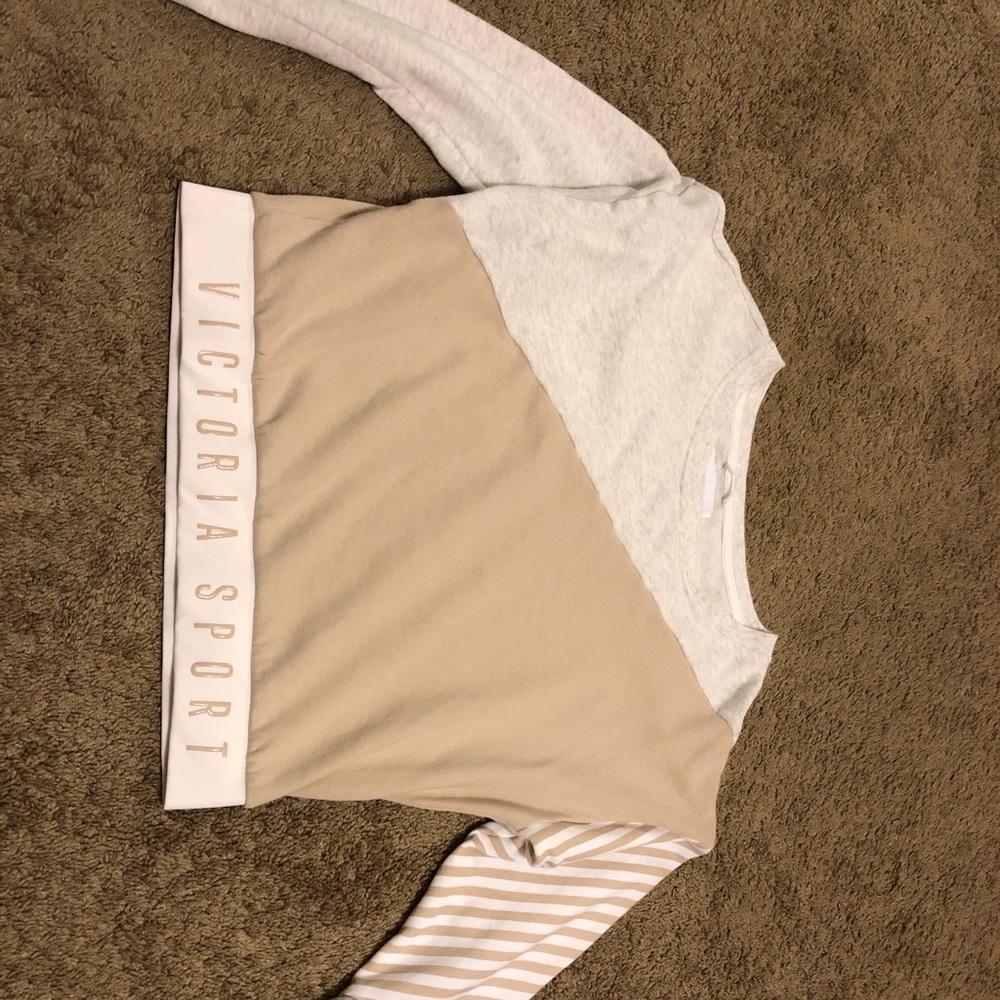 Victorious Sport Crop Sweater